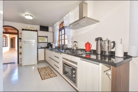 13_photo/94dce4a33d.7a37549eceeba21f-ATLAS-0d1c5e21-5e0c-40a1-92a3-2d577a728b39.jpg de casa à venda com 3 quartos, 293m² em Guaíra, Curitiba