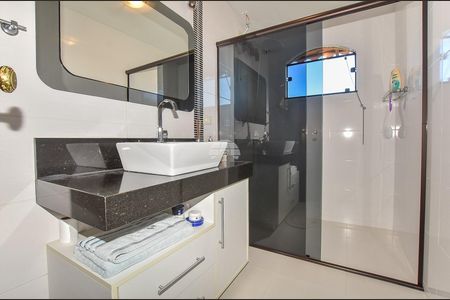 35_photo/94dce4a33d.7a37549eceeba21f-ATLAS-0d5f3375-eec4-4209-b318-9f9a5f9c8204.jpg de casa à venda com 3 quartos, 293m² em Guaíra, Curitiba