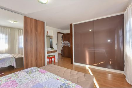 33_photo/94dce4a33d.7a37549eceeba21f-ATLAS-5c5d1074-265a-4db0-914a-caa1a3110dea.jpg de casa à venda com 3 quartos, 293m² em Guaíra, Curitiba