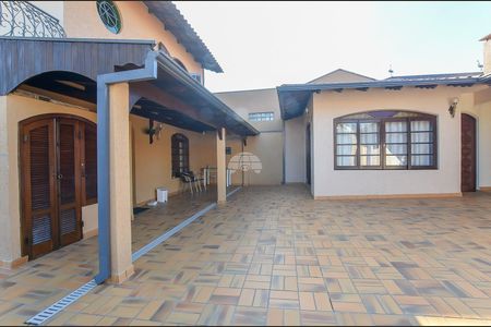 5_photo/94dce4a33d.7a37549eceeba21f-ATLAS-acee35e6-1bb1-4476-ac1d-0f4e9c351ffa.jpg de casa à venda com 3 quartos, 293m² em Guaíra, Curitiba