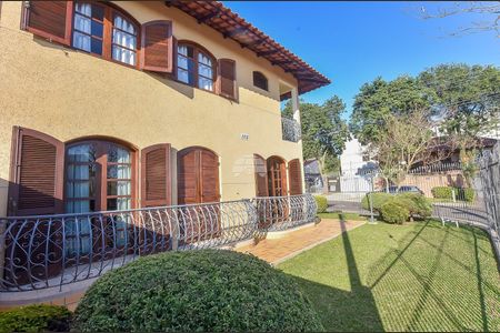 8_photo/94dce4a33d.7a37549eceeba21f-ATLAS-d2b20154-401a-4a0f-91f8-bbe9c5ddac55.jpg de casa à venda com 3 quartos, 293m² em Guaíra, Curitiba