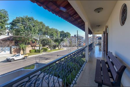 37_photo/94dce4a33d.7a37549eceeba21f-ATLAS-e19538b7-8760-4c2e-9fed-b55c69f3267e.jpg de casa à venda com 3 quartos, 293m² em Guaíra, Curitiba