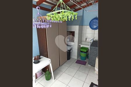 8_photo/94dce4a3a9.94585080af96f002-ATLAS-6fbf97c2-5b3d-44b1-8d1f-24aa80dde269.jpg de casa à venda com 3 quartos, 92m² em Guaíra, Curitiba