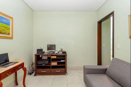 10_photo/94dce4a3cb.54d42efda8786743-ATLAS-344d60bb-b5b5-4bde-903b-11780d31ec5e.jpg de casa à venda com 5 quartos, 300m² em Guaíra, Curitiba