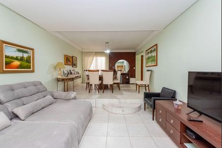 3_photo/94dce4a3cb.54d42efda8786743-ATLAS-83933ec9-ac69-4fb2-b95c-e83c6d0023b0.jpg de casa à venda com 5 quartos, 300m² em Guaíra, Curitiba