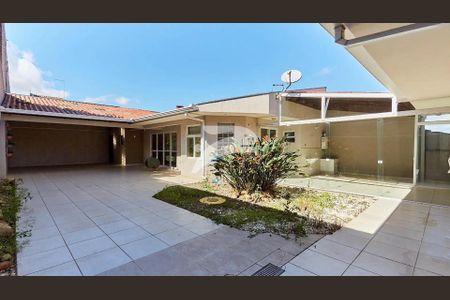 2_photo/94dce4a493.b8c4f165c1f119ea-ATLAS-6d75b00f-9b8f-44eb-8331-3f6207c4e9f7.jpg de casa à venda com 3 quartos, 190m² em Lindoia, Curitiba