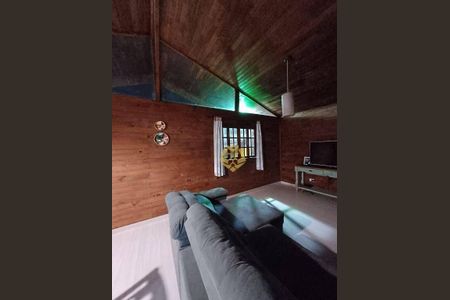 3_photo/94dce4a4b7.1463d70521bc8e9f-ATLAS-1e21862b-459b-4077-a392-ef0b7af359c7.jpg de casa para alugar com 3 quartos, 180m² em Lindoia, Curitiba