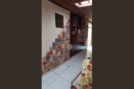 8_photo/94dce4a4b7.1463d70521bc8e9f-ATLAS-4f35d35f-c1c6-446b-bc92-3fcd39821b84.jpg de casa para alugar com 3 quartos, 180m² em Lindoia, Curitiba