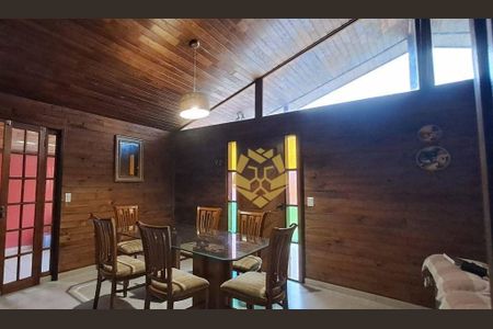 12_photo/94dce4a4b7.1463d70521bc8e9f-ATLAS-6ee4eb3c-8b24-4d8b-b94e-b0d437bb9654.jpg de casa para alugar com 3 quartos, 180m² em Lindoia, Curitiba