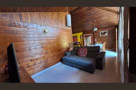 7_photo/94dce4a4b7.1463d70521bc8e9f-ATLAS-6f83cc10-506e-4126-ab2d-947fe5094c32.jpg de casa para alugar com 3 quartos, 300m² em Lindoia, Curitiba