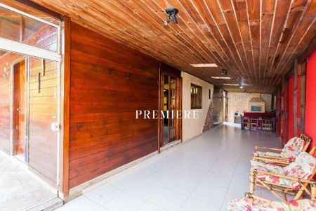 5_photo/94dce4a4b7.1463d70521bc8e9f-ATLAS-7508b528-30dd-4f52-ae84-f618d9b5640e.jpg de casa para alugar com 3 quartos, 300m² em Lindoia, Curitiba