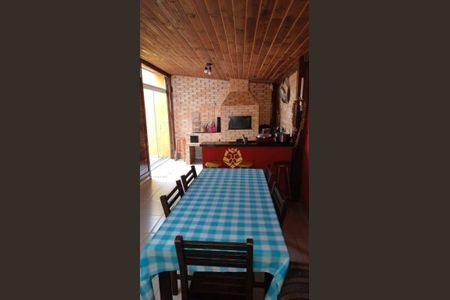 10_photo/94dce4a4b7.1463d70521bc8e9f-ATLAS-dcaa0e28-9ff7-4af2-9e40-e4379935badd.jpg de casa para alugar com 3 quartos, 180m² em Lindoia, Curitiba