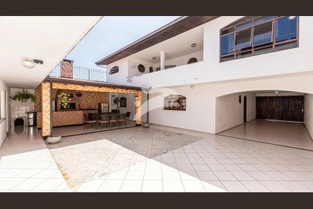 24_photo/94dce4a653.c6544703e1ae441e-ATLAS-36e4eb42-e71b-423c-94d4-3947c2a904a7.jpg de casa à venda com 4 quartos, 430m² em Guaíra, Curitiba