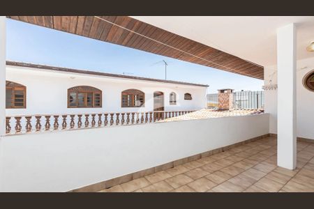 3_photo/94dce4a653.c6544703e1ae441e-ATLAS-b8cd6b2d-b892-4871-b06c-7674e3f28382.jpg de casa à venda com 4 quartos, 430m² em Guaíra, Curitiba