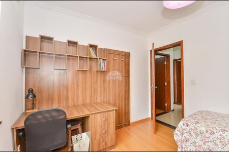 12_photo/94dce4a6a9.d5cbe2f15dcd94dc-ATLAS-c0231322-4944-47ca-b5f6-e6d5dab88c7f.jpg de casa à venda com 3 quartos, 176m² em Lindoia, Curitiba