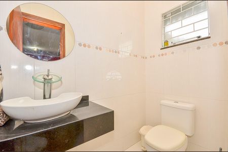 11_photo/94dce4a6a9.d5cbe2f15dcd94dc-ATLAS-cb0c5063-8ef4-4ec5-baab-c6310c5a3c80.jpg de casa à venda com 3 quartos, 176m² em Lindoia, Curitiba