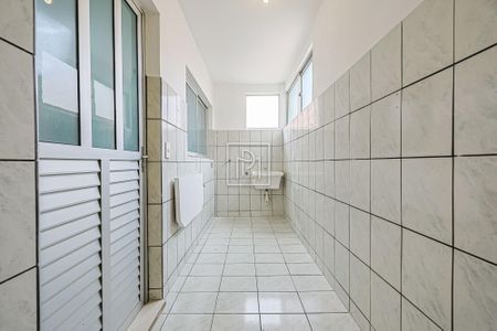 2_photo/94dce4a71b.2d09d4c2082a8176-ATLAS-03adefa3-b8ec-49ce-a4c1-aa2772cd3fee.jpg de casa à venda com 3 quartos, 120m² em Novo Mundo, Curitiba