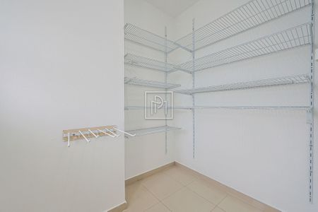 6_photo/94dce4a71b.2d09d4c2082a8176-ATLAS-26b18dd7-1598-442f-b6ef-e5152539aa42.jpg de casa à venda com 3 quartos, 120m² em Novo Mundo, Curitiba