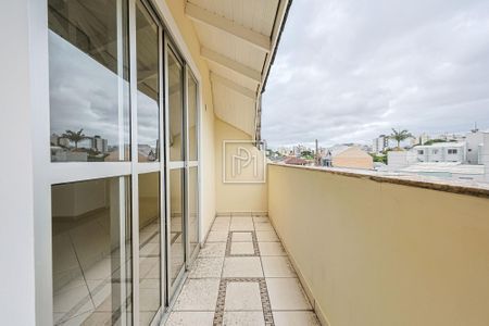 26_photo/94dce4a71b.2d09d4c2082a8176-ATLAS-86155893-2319-4824-8cbf-56fbb0d1f646.jpg de casa à venda com 3 quartos, 120m² em Novo Mundo, Curitiba