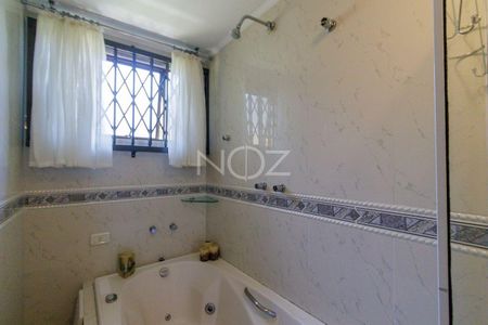 6_photo/94dce4a75b.59b9fa3339c8dcb8-ATLAS-3b2cb151-38e1-4143-bfbc-b2d0ef496ff9.jpg de casa à venda com 4 quartos, 120m² em Novo Mundo, Curitiba