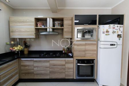 24_photo/94dce4a75b.59b9fa3339c8dcb8-ATLAS-8d2477f9-e96e-4e01-826f-5115f4dab4c5.jpg de casa à venda com 4 quartos, 120m² em Novo Mundo, Curitiba