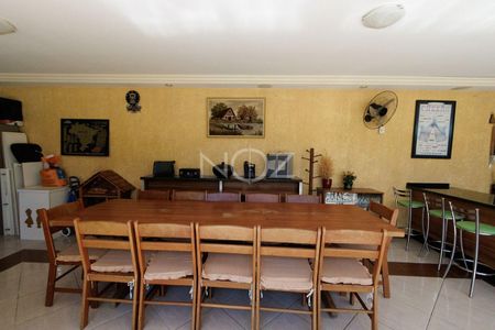 7_photo/94dce4a75b.59b9fa3339c8dcb8-ATLAS-d654caee-49a9-48b8-b22b-c4634fe8ae8e.jpg de casa à venda com 4 quartos, 120m² em Novo Mundo, Curitiba