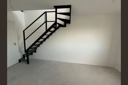 11_photo/94dce4a75d.759271f3823ae2bd-ATLAS-f67b723e-eef6-46c5-a7e9-7d779375a207.jpg de casa à venda com 1 quarto, 31m² em Novo Mundo, Curitiba