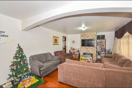 8_photo/94dce4a7ed.d7fd54e2ccfa547a-ATLAS-7ed2f4e6-e6e7-492b-8b32-fe0ad37a52e5.jpg de casa à venda com 6 quartos, 251m² em Lindoia, Curitiba