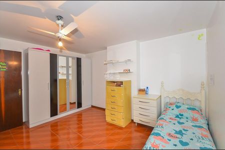 4_photo/94dce4a7ed.d7fd54e2ccfa547a-ATLAS-b01190b7-6305-45b4-83fe-986fa76d6b51.jpg de casa à venda com 6 quartos, 251m² em Lindoia, Curitiba