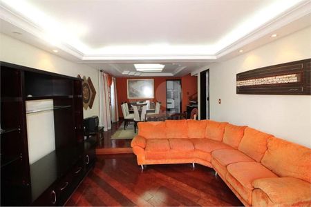 17_photo/94dce4a83d.44002281f4ca9e1d-ATLAS-8ff8acfa-c12c-4c96-874b-6c79913ac2e4.jpg de casa à venda com 4 quartos, 300m² em Novo Mundo, Curitiba
