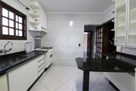 18_photo/94dce4a83d.44002281f4ca9e1d-ATLAS-a62a741c-2c56-4426-90d4-baa24796cf2f.jpg de casa à venda com 4 quartos, 300m² em Novo Mundo, Curitiba