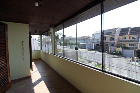 19_photo/94dce4a83d.44002281f4ca9e1d-ATLAS-b8167dd8-b99a-4552-a03b-69378b5d441c.jpg de casa à venda com 4 quartos, 300m² em Novo Mundo, Curitiba