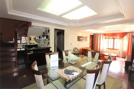 2_photo/94dce4a83d.44002281f4ca9e1d-ATLAS-ebe01c7e-e78d-44c8-8355-fccaeb3946d6.jpg de casa à venda com 4 quartos, 300m² em Novo Mundo, Curitiba