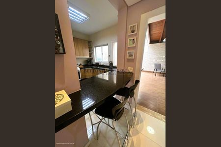 12_photo/94dce4a83f.945c85e115a3c1ad-ATLAS-8aed8632-3421-4d53-b002-4970bb9fba29.jpg de casa à venda com 3 quartos, 153m² em Novo Mundo, Curitiba