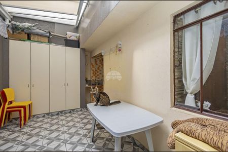 8_photo/94dce4a875.57670edbc9d678a0-ATLAS-014d842f-8ff9-4a56-99f0-d760e03b8f9d.jpg de casa à venda com 3 quartos, 160m² em Lindoia, Curitiba