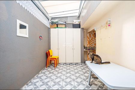 12_photo/94dce4a875.57670edbc9d678a0-ATLAS-0cc855fe-d0c3-49fa-a3dd-0061d82ad7bc.jpg de casa à venda com 3 quartos, 160m² em Lindoia, Curitiba