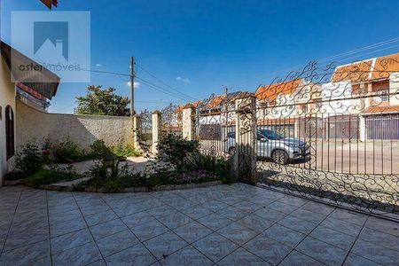 5_photo/94dce4a965.c73b78bac5a2f3b6-ATLAS-56cc9586-4dcc-4e3b-b629-372055d0592a.jpg de casa à venda com 4 quartos, 287m² em Novo Mundo, Curitiba