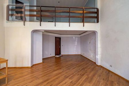 2_photo/94dce4a965.c73b78bac5a2f3b6-ATLAS-aad0de68-e7c2-452d-85f4-4be34cbc82cf.jpg de casa à venda com 4 quartos, 287m² em Novo Mundo, Curitiba