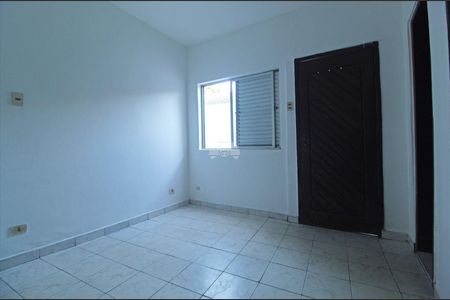 12_photo/94dce4a9cb.1315ea3207e54213-ATLAS-c122b32e-639d-44a0-b3dc-abdbb27c09a9.jpg de casa para alugar com 2 quartos, 45m² em Novo Mundo, Curitiba