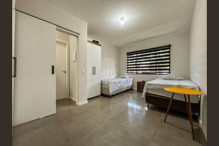 14_photo/94dce4aa7f.0a32700d332bd690-ATLAS-8d3aaab8-9df8-4be4-917b-79b475cb7188.jpg de casa à venda com 3 quartos, 140m² em Novo Mundo, Curitiba