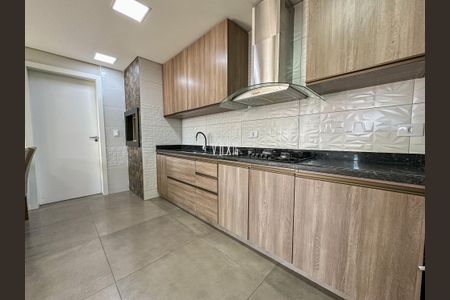 5_photo/94dce4aa7f.0a32700d332bd690-ATLAS-a6bf66e8-4e14-4fe1-b3d8-8935432ea5a1.jpg de casa à venda com 3 quartos, 140m² em Novo Mundo, Curitiba