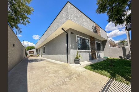 27_photo/94dce4aa7f.0a32700d332bd690-ATLAS-e008913b-2181-4e13-b43d-aef3bb2fcec3.jpg de casa à venda com 3 quartos, 140m² em Novo Mundo, Curitiba