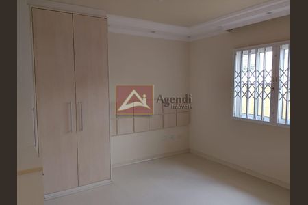 3_photo/94dce4abbb.048d2b4e5b819306-ATLAS-05c88031-b696-4e3b-bbee-508a27dc05e6.jpg de casa à venda com 3 quartos, 190m² em Novo Mundo, Curitiba