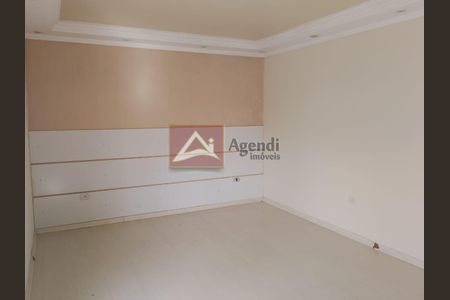 4_photo/94dce4abbb.048d2b4e5b819306-ATLAS-0aa53ef6-3ac4-4988-ae88-14a57aa099c8.jpg de casa à venda com 3 quartos, 190m² em Novo Mundo, Curitiba