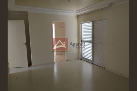 6_photo/94dce4abbb.048d2b4e5b819306-ATLAS-204c0d4c-af46-4f67-b812-1ea9f20c6e54.jpg de casa à venda com 3 quartos, 190m² em Novo Mundo, Curitiba