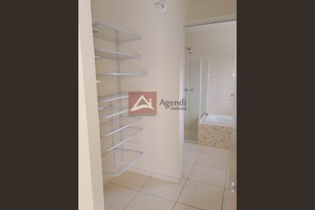 12_photo/94dce4abbb.048d2b4e5b819306-ATLAS-a7f4c4fc-2dd6-4311-94cd-757911de0cc9.jpg de casa à venda com 3 quartos, 190m² em Novo Mundo, Curitiba