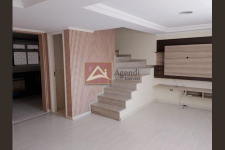 8_photo/94dce4abbb.048d2b4e5b819306-ATLAS-cc239d08-29bb-4aa7-8dae-0f1a1e17e052.jpg de casa à venda com 3 quartos, 190m² em Novo Mundo, Curitiba