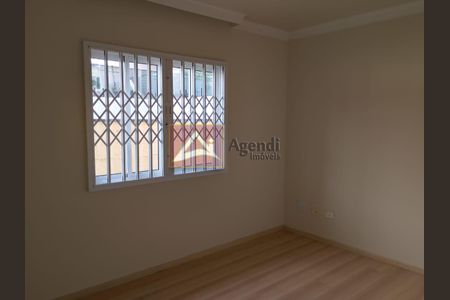 20_photo/94dce4abbb.048d2b4e5b819306-ATLAS-dada1aac-7473-4193-8929-7974ee423084.jpg de casa à venda com 3 quartos, 190m² em Novo Mundo, Curitiba