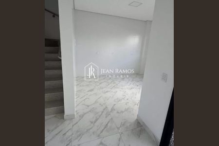 10_photo/94dce4ac2f.fb3cc20d04f4cc49-ATLAS-376baaa7-9057-453e-be31-031b3c2863f1.jpg de casa à venda com 2 quartos, 135m² em Fanny, Curitiba