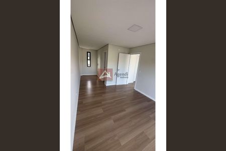 12_photo/94dce4ac2f.fb3cc20d04f4cc49-ATLAS-cfa3cf0f-3d81-4c13-a033-38bb0a0035cc.jpg de casa à venda com 3 quartos, 135m² em Fanny, Curitiba